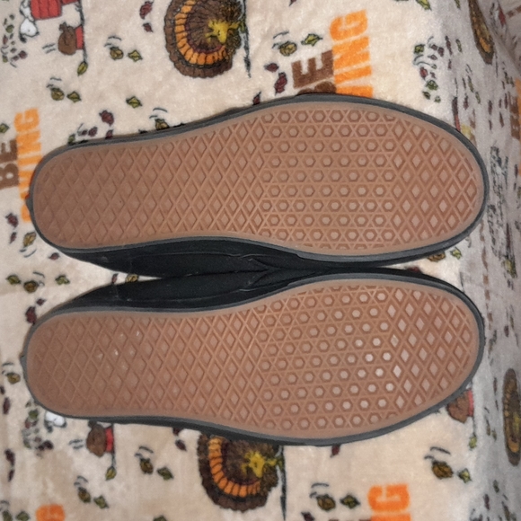 NWOT Black Daheny Classic Vans Men's Size 9 - Picture 4 of 5